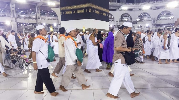 Kabe'den insan manzaraları 67