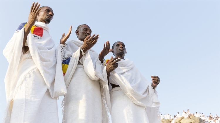 Kabe'den insan manzaraları 80