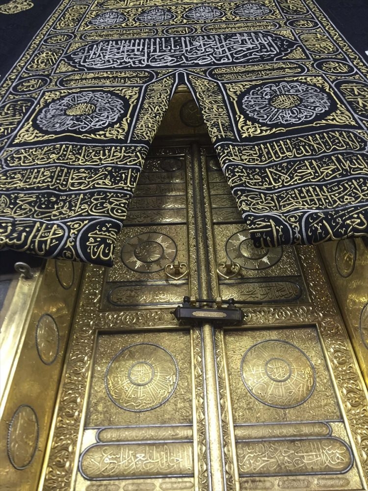 Kabe'den insan manzaraları 81