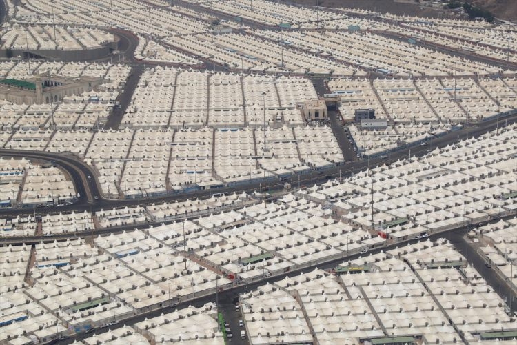 Kabe'den insan manzaraları 87