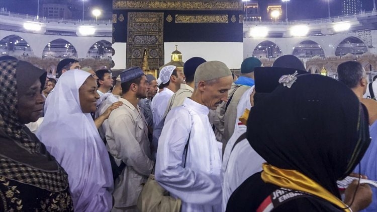 Kabe'den insan manzaraları 95