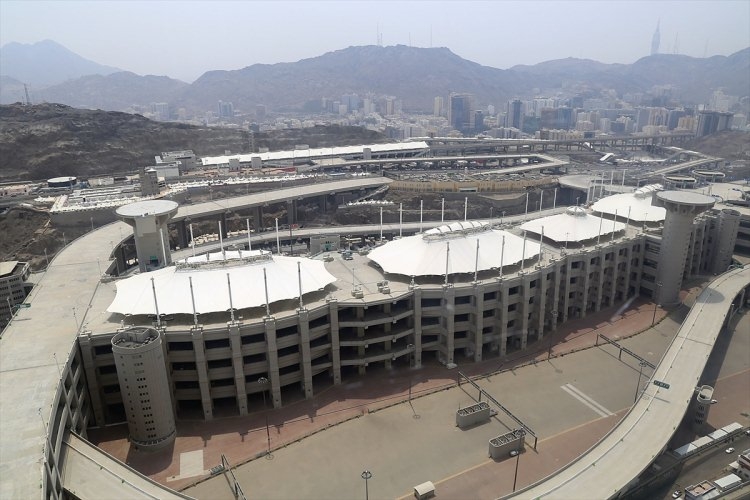 Kabe'den insan manzaraları 98