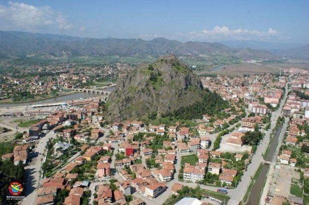 Hangi ilde kaç öğretmen ihraç edildi? 75