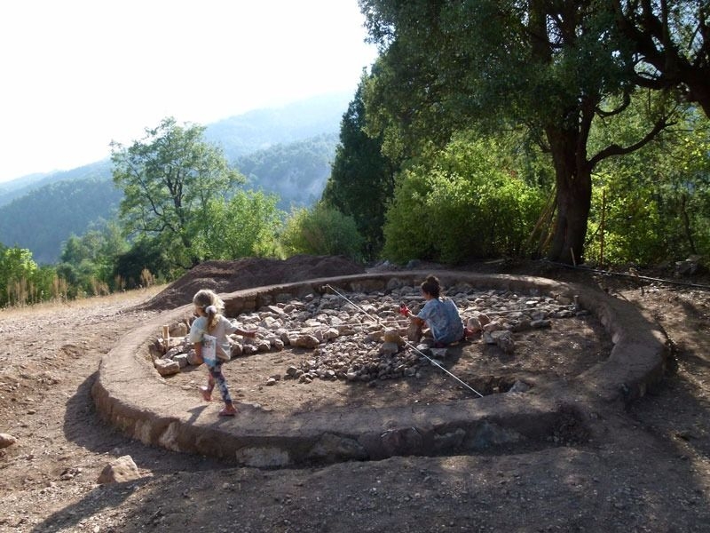 Evini samandan yaptı 54