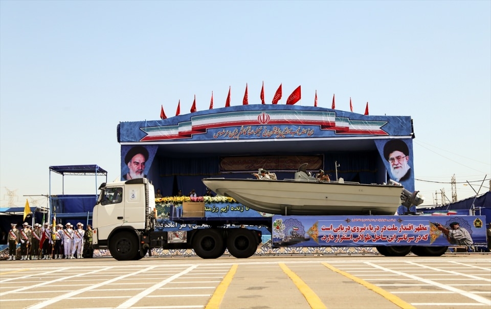 İran'dan dünyaya gövde gösterisi 11