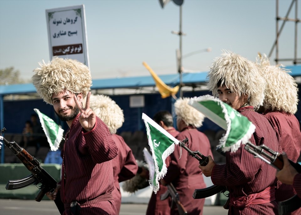 İran'dan dünyaya gövde gösterisi 14