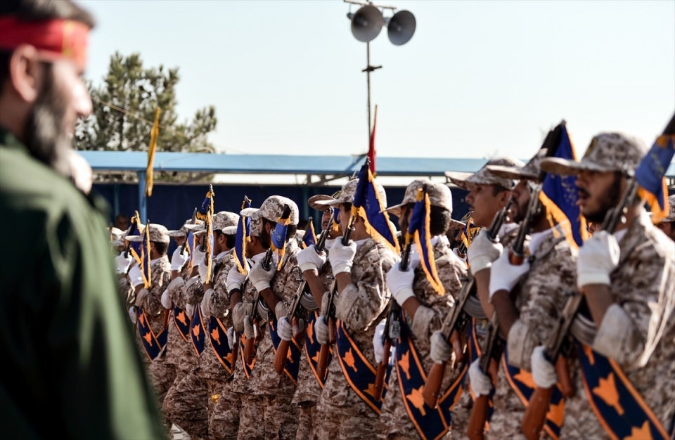 İran'dan dünyaya gövde gösterisi 27