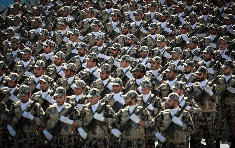 İran'dan dünyaya gövde gösterisi 33