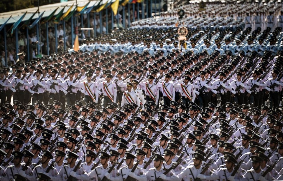 İran'dan dünyaya gövde gösterisi 35