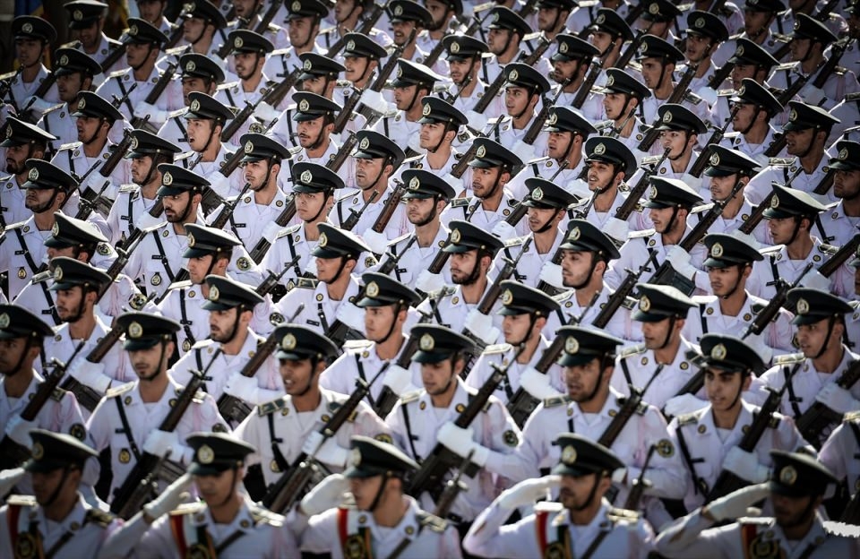 İran'dan dünyaya gövde gösterisi 36