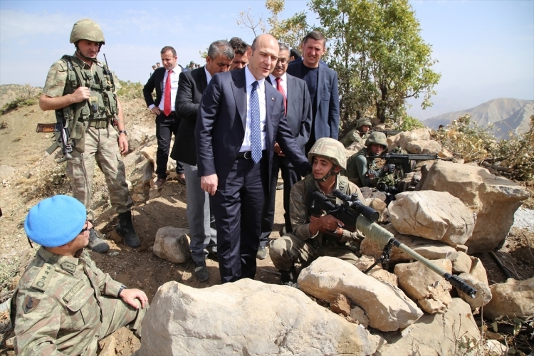 İçişleri Bakanı Soylu, o bölgeyi inceledi 20