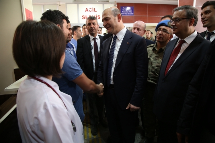 İçişleri Bakanı Soylu, o bölgeyi inceledi 24