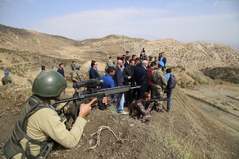 İçişleri Bakanı Soylu, o bölgeyi inceledi 8