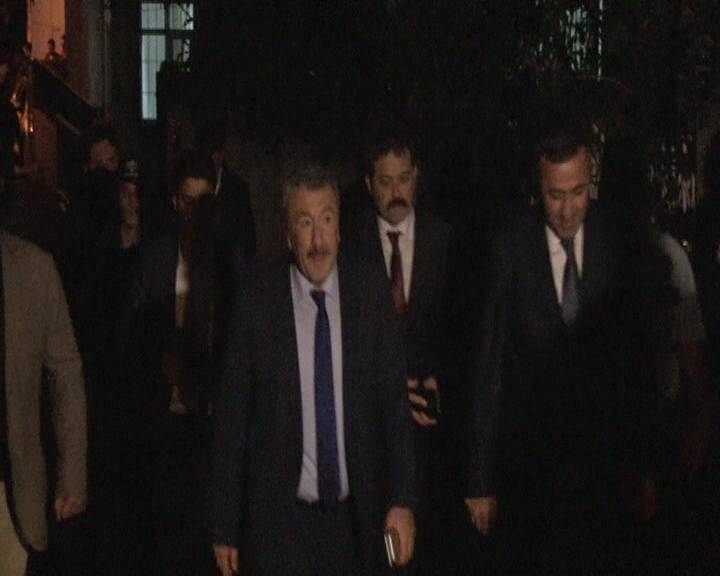 İstanbul'da boş arazide çok sayıda tabanca bulundu 2