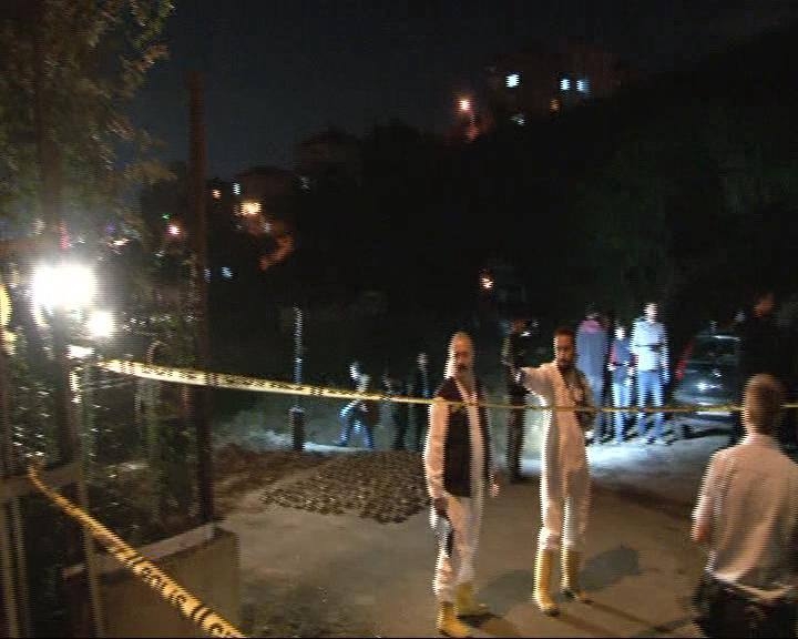 İstanbul'da boş arazide çok sayıda tabanca bulundu 9