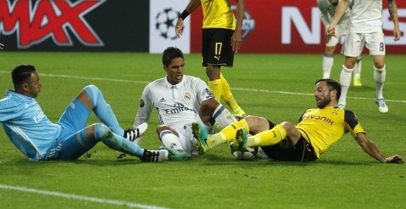 Ronaldo ve Emre Mor sosyal medyayı salladı! 17