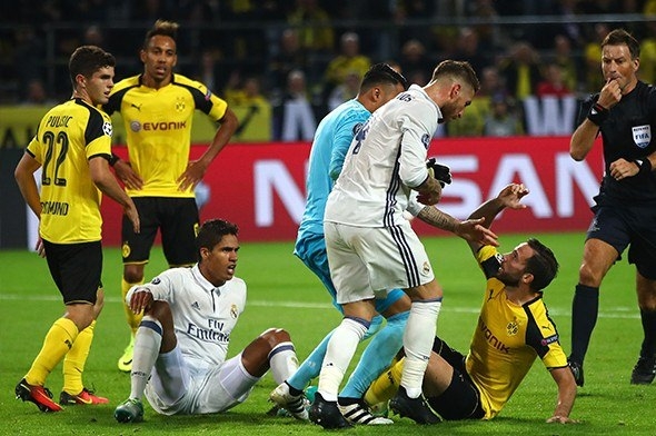 Ronaldo ve Emre Mor sosyal medyayı salladı! 8