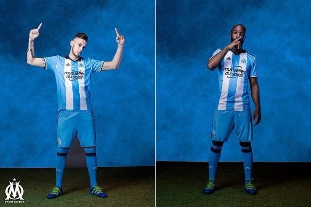 Galatasaray mor formasını tanıttı 75