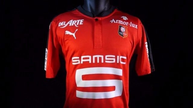 Galatasaray mor formasını tanıttı 90