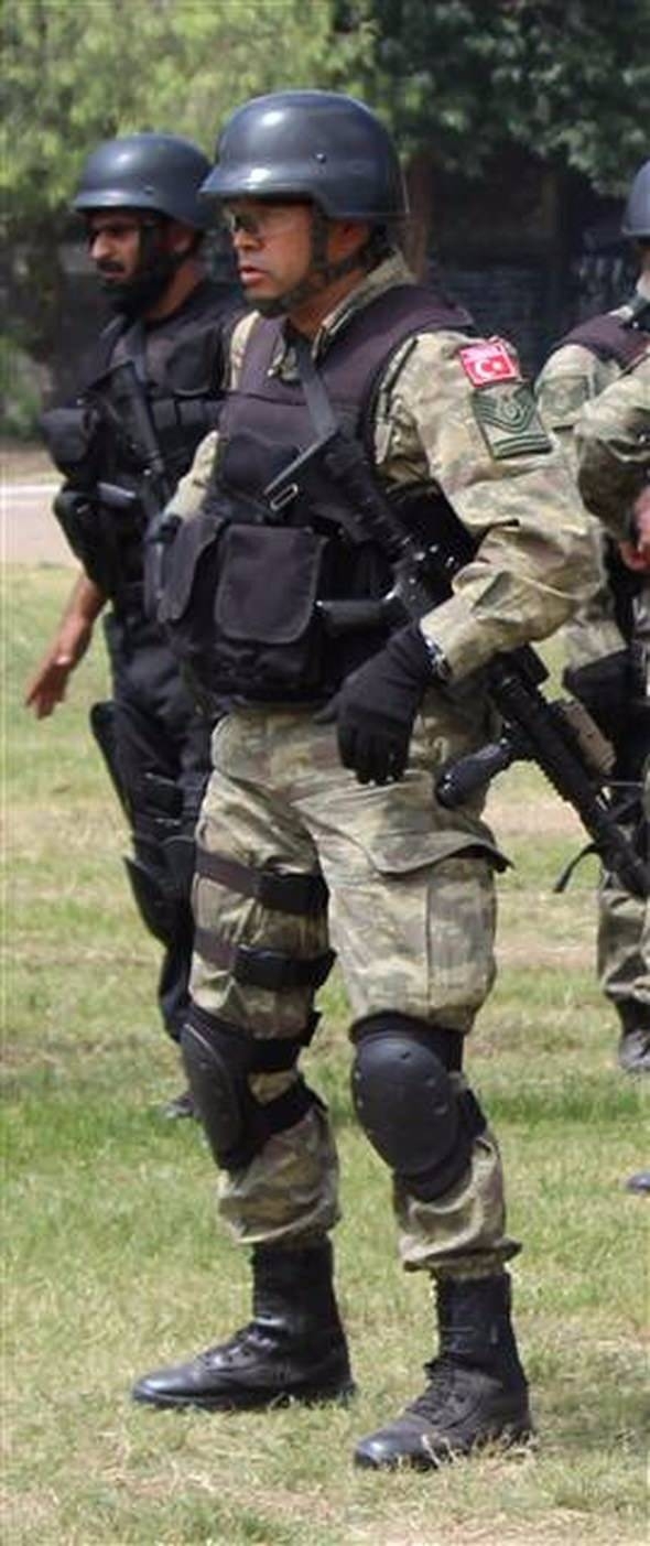 Kahraman Şehit Ömer Halisdemir'in görmediğiniz fotoğrafları... 11