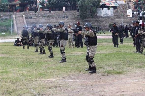 Kahraman Şehit Ömer Halisdemir'in görmediğiniz fotoğrafları... 14
