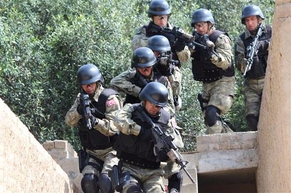 Kahraman Şehit Ömer Halisdemir'in görmediğiniz fotoğrafları... 9