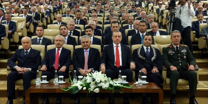 Anayasa Mahkemesi'nde ant içme töreni