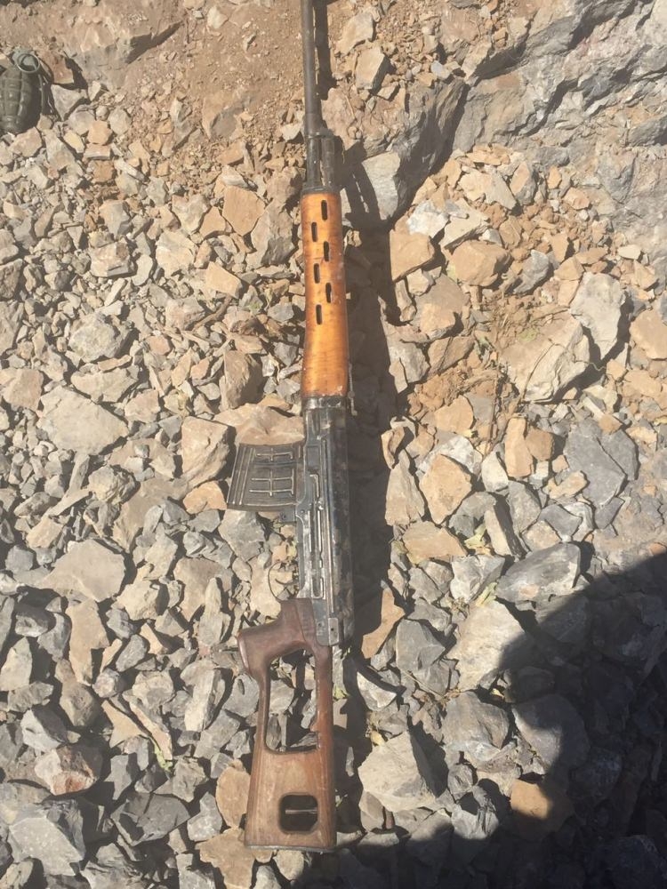 PKK'lılar silahlarını bırakıp kaçtı 4