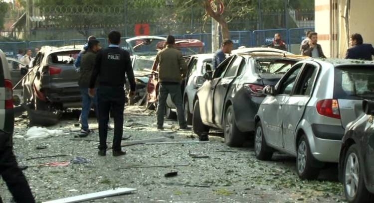 Yenibosna'daki patlamadan ilk görüntüler 12