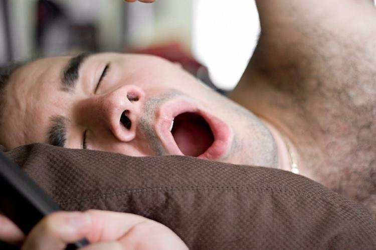 Erkekler neden daha fazla ve gürültülü horlar? 6