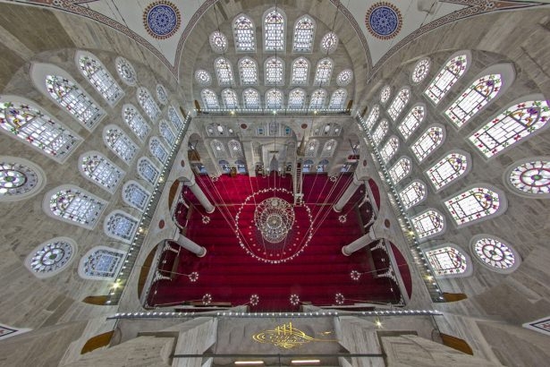 İşte tuvaleti ücretsiz olan selatin camileri 61