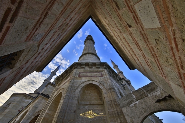 İşte tuvaleti ücretsiz olan selatin camileri 87