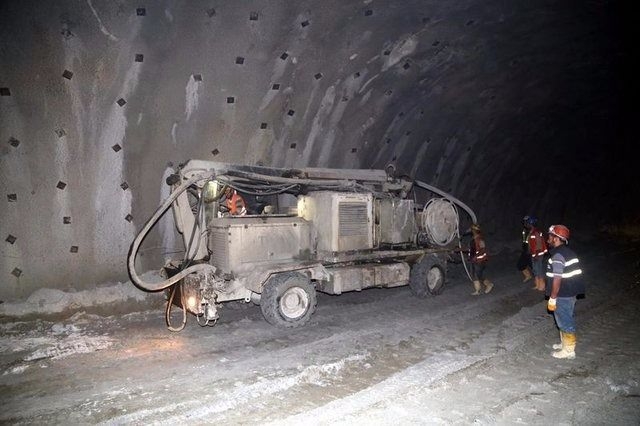 Ovit Tüneli'nde ışık göründü 26