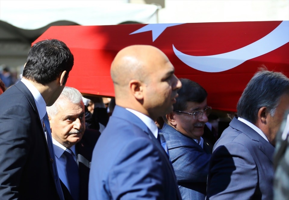 Kemal Unakıtan son yolculuğuna uğrlanıyor 3