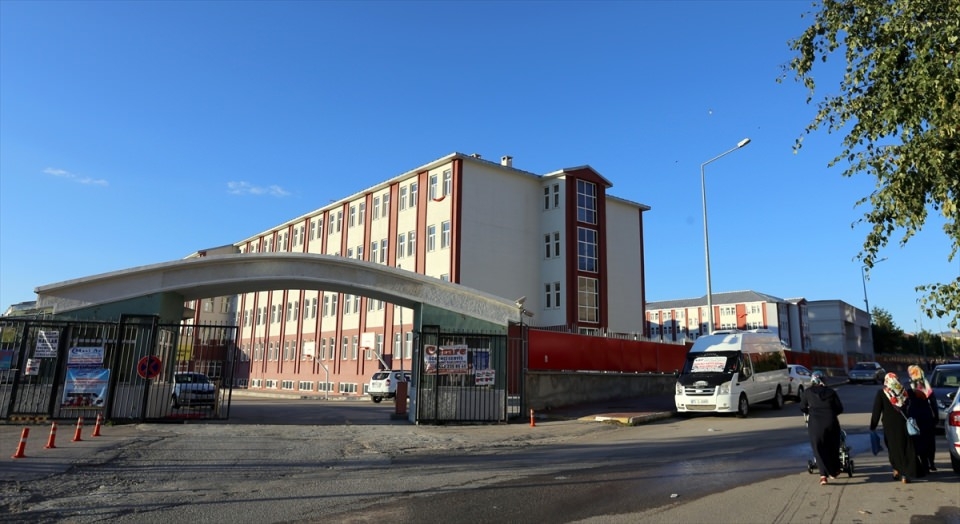 OHAL kapsamında kapatılan 53 okul yeniden açıldı 66