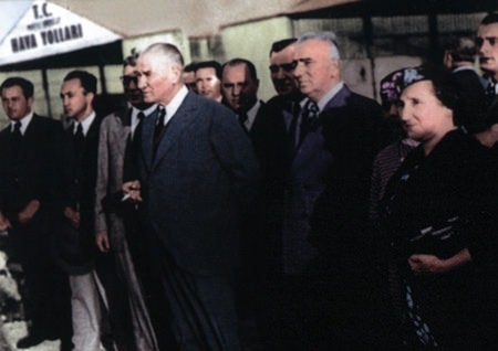 Arşivlerden çıkan Atatürk fotoğrafları... 246