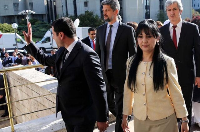HDP'lilerin Meclis kararı ne anlama geliyor? 7