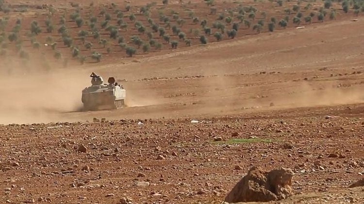 Türk tankları El Bab sınırında 7