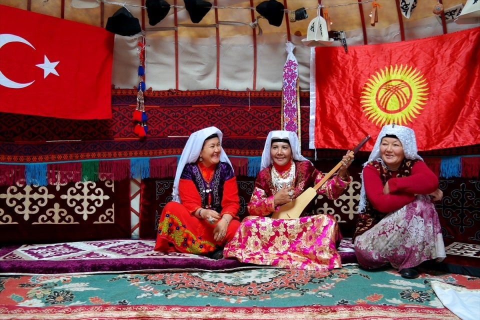 'Diriliş Ertuğrul'daki hayatı yaşıyorlar 14