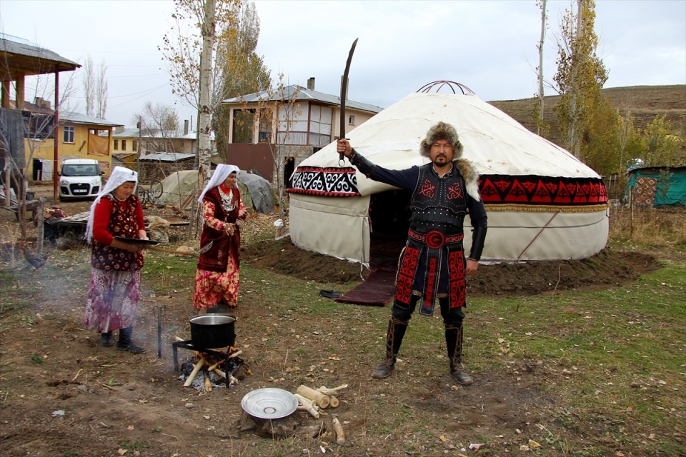 'Diriliş Ertuğrul'daki hayatı yaşıyorlar 4