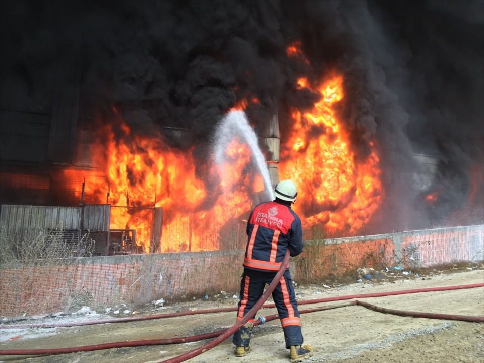 Bayrampaşa'da büyük yangın 2