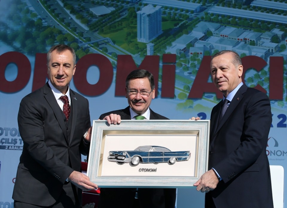 Cumhurbaşkanı Erdoğan direksiyona geçti 14