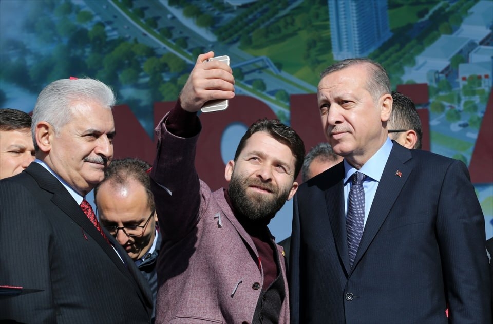 Cumhurbaşkanı Erdoğan direksiyona geçti 17