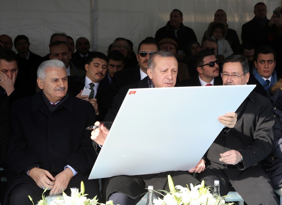 Cumhurbaşkanı Erdoğan direksiyona geçti 28