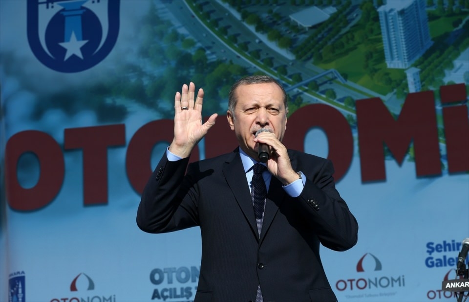 Cumhurbaşkanı Erdoğan direksiyona geçti 42