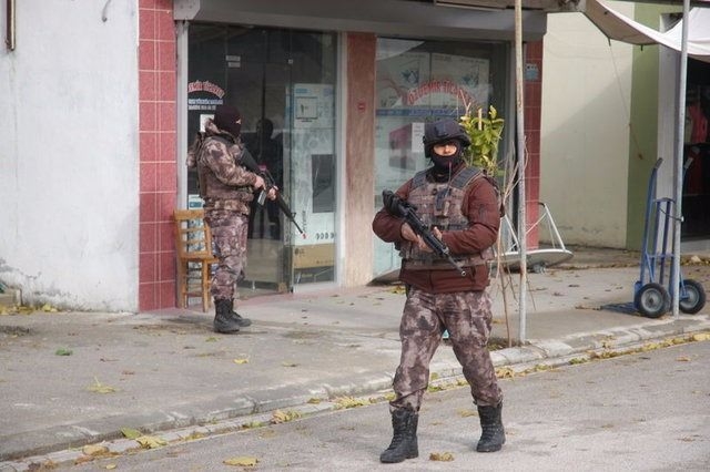 Adana'da bin polisle 'Huzur' uygulaması 8