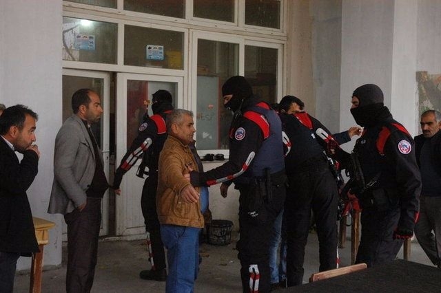Adana'da bin polisle 'Huzur' uygulaması 9