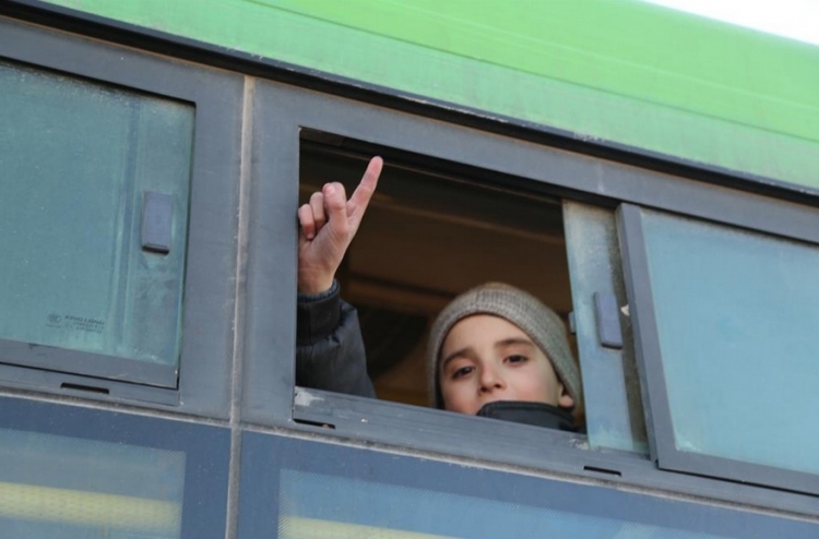 Halep'teki zulümden kurtulan ilk konvoy 11