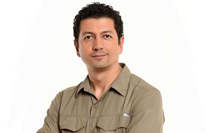 İşte FETÖ'den yurtdışına kaçan isimlerin listesi 12