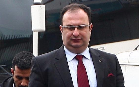 İşte FETÖ'den yurtdışına kaçan isimlerin listesi 24